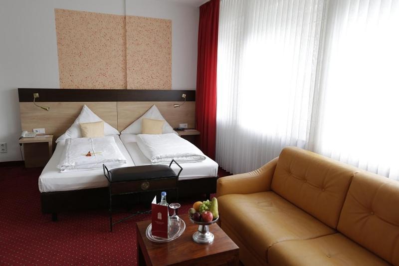 Hotel Cascade Superior Dusseldorf Bagian luar foto